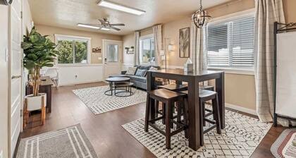 Townhouse near College of Idaho, workspace