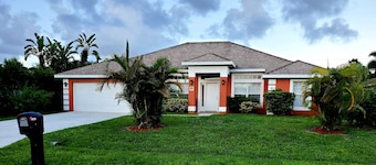 SERENITY VACATION HOME W/ HEATED POOL