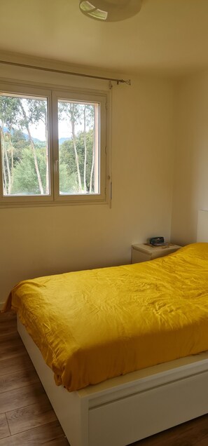 2 bedrooms