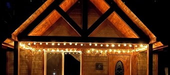 Carrie On Inn with River View