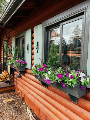 Exterior detail - Timber Ridge - Memories are made here! (Florissant)