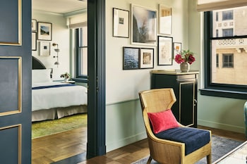 Suite, 1 Bedroom, City View | Egyptian cotton sheets, premium bedding, down comforters, minibar at Hotel Per La, Autograph Collection