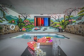 Piscina interna, piscina aquecida