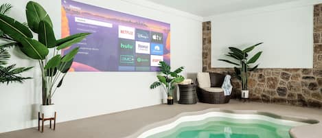 Piscine couverte, piscine chauffée