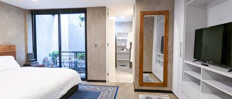 1 dormitorio, tabla de planchar con plancha, wifi gratis y ropa de cama