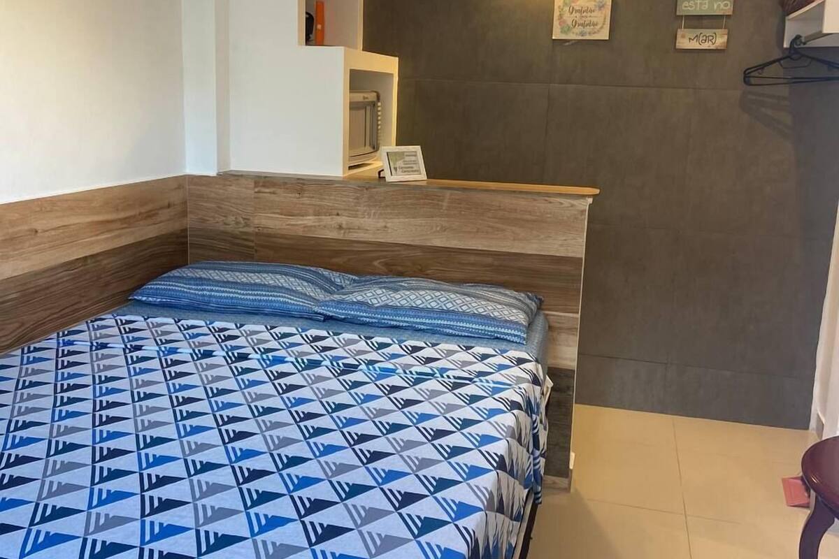 Basic Twin Room | Hypo-allergenic bedding, individually decorated, laptop workspace