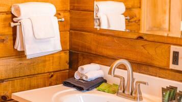 Combined shower/bathtub