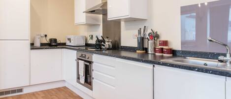 Apartment, Mehrere Betten | Eigene Küche | Kühlschrank, Mikrowelle, Herdplatte, Wasserkocher