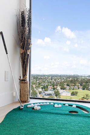 Interior - 360° HILLTOP VIEW / Ultra Modern / 15min DISNEY (Santa Ana)