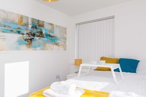Apartment, Multiple Beds | 2 bedrooms, iron/ironing board, free WiFi, bed sheets