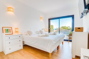 2 bedrooms, iron/ironing board, free WiFi, bed sheets - SES ALZINES APARTMENT (Costa de los Pinos)