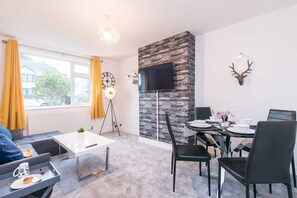 تناول الطعام