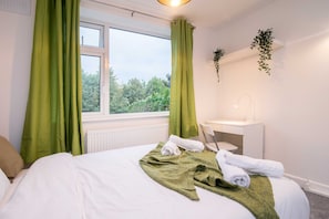 Apartment, Multiple Beds