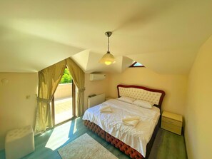 Penthouse, Sea View | Iron/ironing board, free WiFi, bed sheets - LUSTRA GARDEN SUITE (Trabzon)