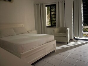 2 slaapkamers, reisbedje, gratis wifi, beddengoed