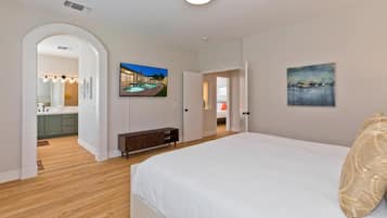 4 makuuhuonetta, työpöytä, silitysrauta/-lauta, ilmainen Wi-Fi