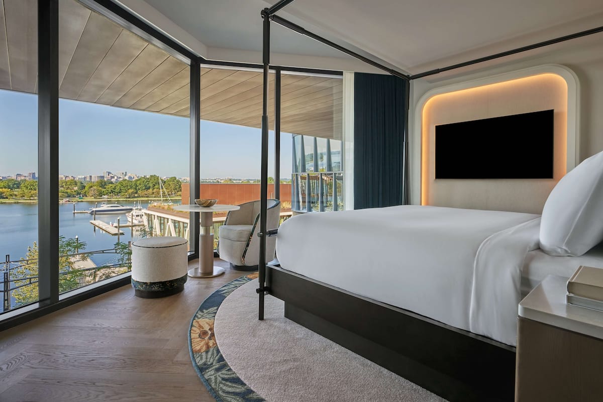 Deluxe River View King | 1 phòng ngủ, bộ trải giường bằng vải cotton Ai Cập