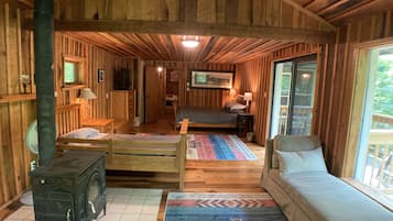 3 dormitorios, cuna de viaje, wifi gratis y ropa de cama