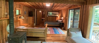 Treetops Cabin in the Woods!