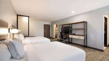 Escritorio, espacio para trabajar con laptop y wifi gratis