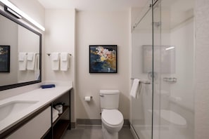 Standard Room, 1 King Bed, Non Smoking | Desk, laptop workspace, free WiFi, bed sheets