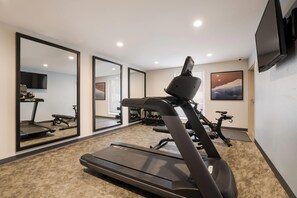 Fitness facility - Everhome Suites Corona (Corona)