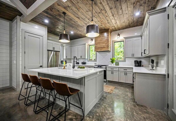 Fridge, microwave, oven, stovetop - Game Room | Private Heated Pool | Sleeps 24 (Broken Bow)