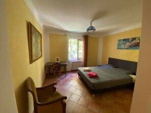 4 makuuhuonetta, Wi-Fi