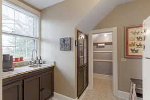 Interior - May Acres Cottage -South Asheville amidst 15 acres with sunrise & mountain views (Fletcher)