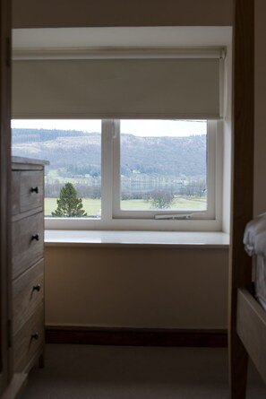 Interior - Poppy Cottage, village cottage with lake views (Coniston)