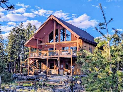New Luxury Mountain Home | Hot tub | Nat'l Forest | 4Kings | 2.5mi to Purgatory