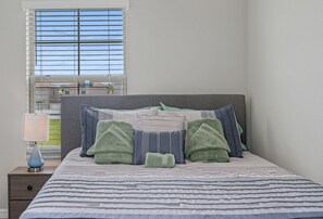 3 bedrooms, desk, iron/ironing board, free WiFi