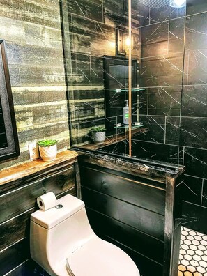 Shower, towels