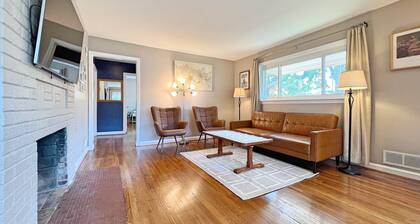 Entire Cozy 3 bedrooms Single Bungalow House in Arlington Near DC