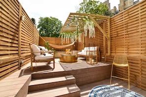 Honeymoon Apartment, Ensuite | Garden - The Majestic Garden Suite (Paris)