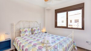 3 habitaciones, tabla de planchar con plancha y wifi 