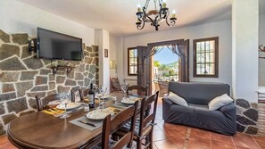 Dining - Mayte Dreams Valle de Abdalajís by Ruralidays (Málaga)