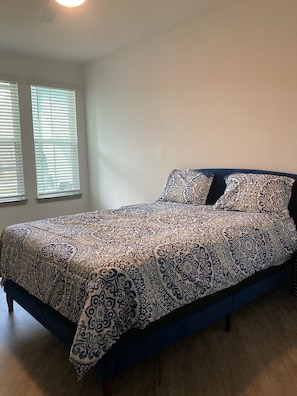 1 多间卧室、办公桌、熨斗/熨衣板、免费 WiFi