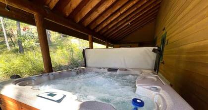 Private | Tranquil | Fire Pit & Hot Tub | New BBQ
