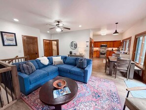 TV, fireplace, offices