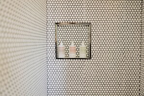 Bathroom shower - Hotel Hygge (Buellton)