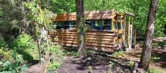 The Wanderbus in Elfendahl forest.