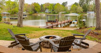 Waterfront A-Frame: Hot Tub, Fire Pit, Beach, Boat