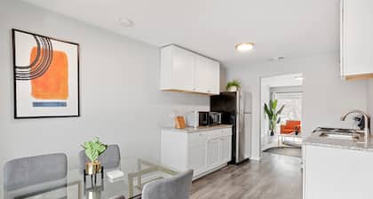 MODERN 2 BEDROOM CONDO! WHEN LUXURY & COMFORT MEET!