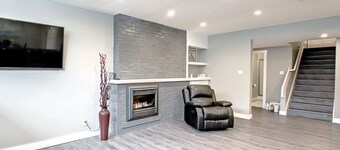 River Valley Modern High End Suite