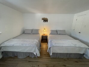 Familie studio suite | Bedden met traagschuimmatrassen, een strijkplank/strijkijzer