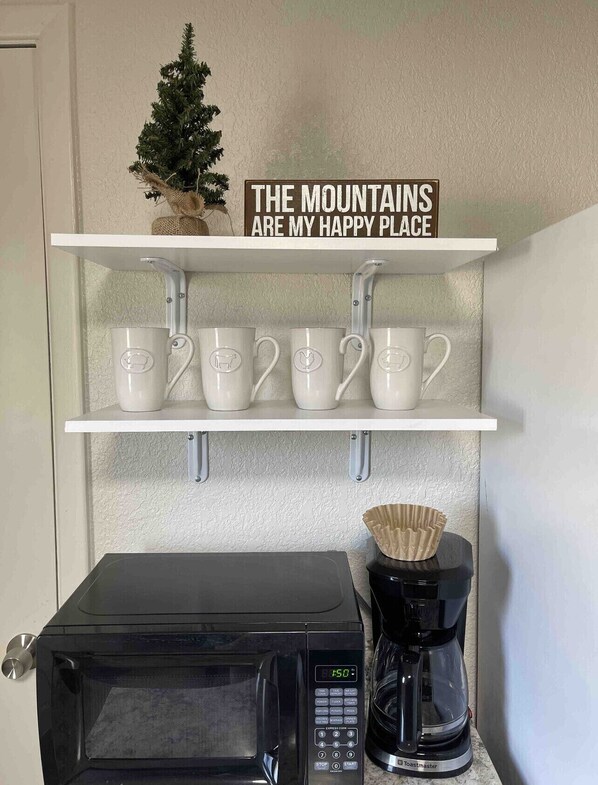 小屋 | 私人廚房 | 大型雪櫃/冰箱、微波爐、焗爐、爐具