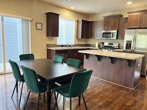 Dining - New Classic Family Home in Quiet Neighborhood next to PCC Rock Creek (Portland)