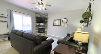 Kanab Family Retreat | Zion-Bryce | Pool & Hot Tub