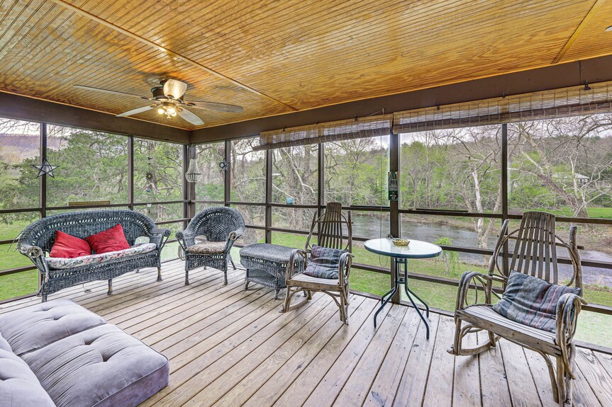 Fire Pit + Patio: Creekside Cabin In Eagle Rock! - Covington, VA